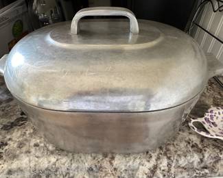 Vintage Magnalite Roaster