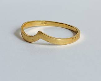 14 karat gold ring