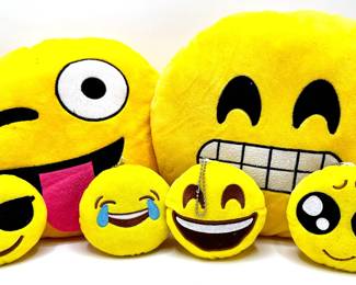 2 Emoji Pillows & 6 Emoji Keychains
Lot #: 158