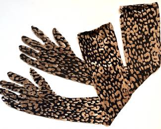 Extra Long Animal Print Gloves
Lot #: 51