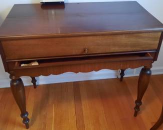 1920's Spinet Desk pic 1 of 2