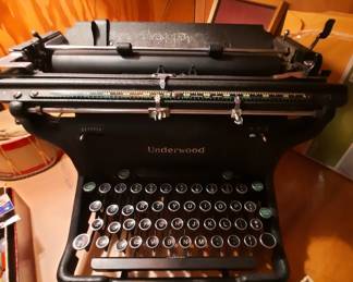 Vintage Underwood Typewriter