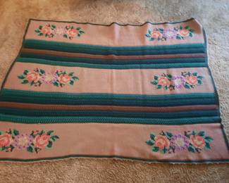 Intricate Knitted Throw Fabulous Stitching Work