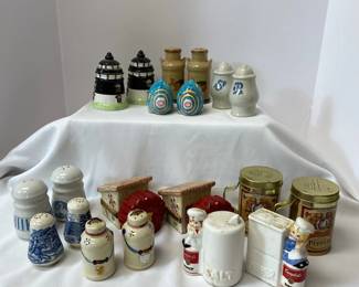 Collectible, Salt Pepper Shakers