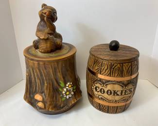 Squirrel Treasure Craft Barrel Cookie Jar
