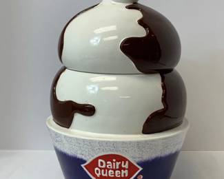  001 Dairy Queen Ice Cream Sundae Cookie Jar