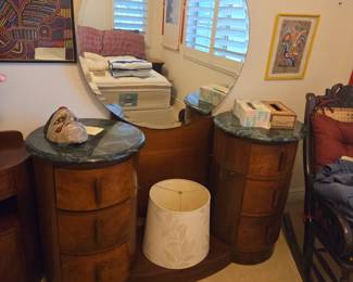 Beautiful Art Deco Vanity 