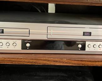 DVD/VHS player