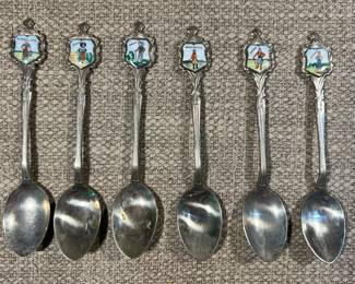 Souvenir spoons