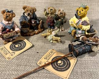Boyds Bear figurines