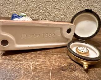 Fitz & Floyd White Rabbit mini-clock and trinket box with clock charm inside