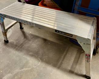 Gorilla Platform Step Ladder