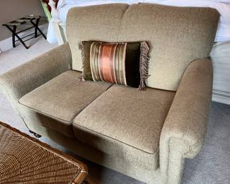 England INC Loveseat