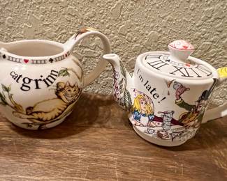 Cardew Collectibles Alice in Wonderland items