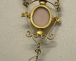 Antique Art Nouveau Cameo Necklace in 14Kt Yellow Gold