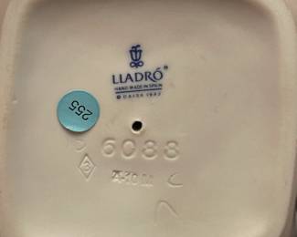 This Sale has a Ton of Lladro and Other Figurines