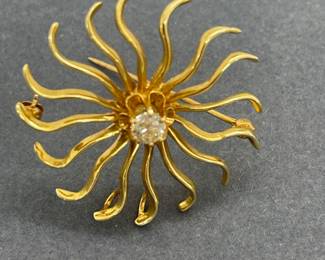 Yellow Gold & Diamond Brooch 