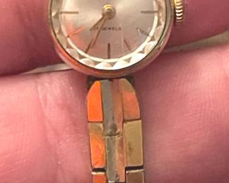 Lots of Women's Watches