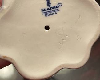 This Sale has a Ton of Lladro and Other Figurines