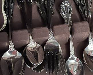 Nice Flatware Set