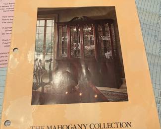 Large, Beautiful Thomasville Mahogany Dining Room Table & Chairs with Matching China Cabinet and Sideboard