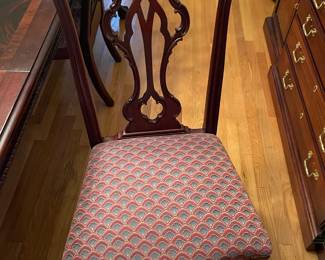 Large, Beautiful Thomasville Mahogany Dining Room Table & Chairs with Matching China Cabinet and Sideboard