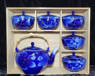 Fukugawa Blue Tea Set