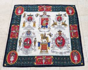 Loewe Gabinete Caligrafico Silk Scarf.

Appears to be in very good condition.

Measures 34” x 34”.