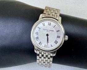 Frédérique Constant Geneve Wrist Watch 
Needs a new battery, not tested. 