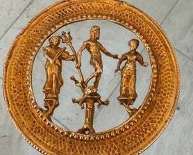 14k Yellow Gold Roman Goddess / God Pendant 

A fabulous piece of jewelry! Measures about 3 inches. 

Weighs an impressive 96.10 grams 