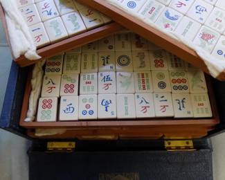 Vintage Mahjong Set in special Box