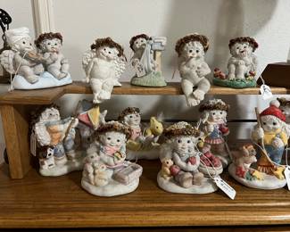 Dreamsicle Figurines