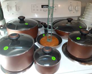 Farberware pots & pans