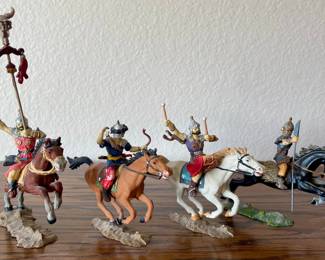 (4) Elastolin Germany Hunne Horse And Rider Figurines