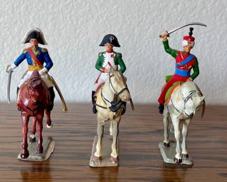 (5) Vintage Starlux Plastic Figurines - (3) Generals And (2) Mameluke 1804 - 1814