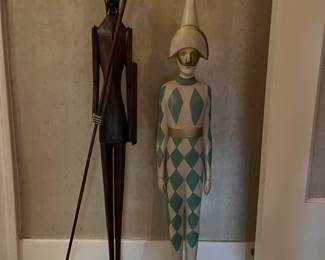 To see all 200+ pictures, visit https://www.sophiasestatesales.com/current-estate-sales and click on the link.