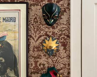 To see all 200+ pictures, visit https://www.sophiasestatesales.com/current-estate-sales and click on the link.