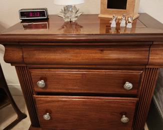 3 Drawer Nightstand 