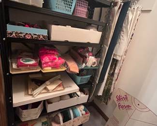 Sewing & needlepoint items 