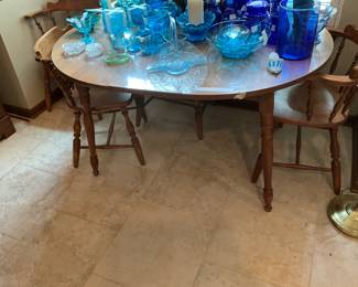 Kitchen table with 4 chairs