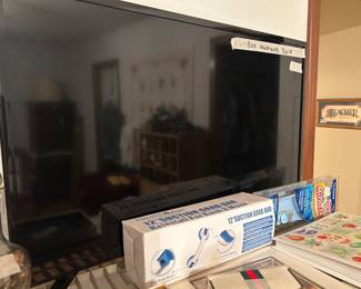 TV, grab bar, & miscellaneous 