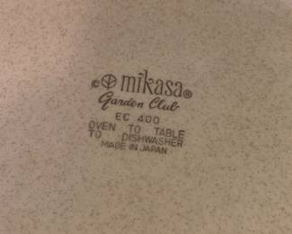 Mikasa Garden Club completer piece 