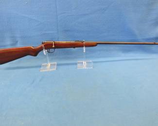 Lot 250. Remington Model 33 bolt-action single shot .22 rifle.&nbsp; NSN.&nbsp; Shoots, shorts, longs, long rifle.