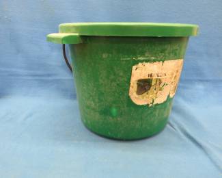 Lot 187. 16-gallon heated water tub.&nbsp; Untested.