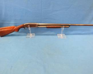 Lot 18. Remington Model 10 12-gauge pump shotgun.  Serial no. L81320