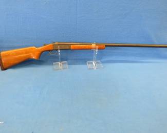 Lot 22. Stevens Model 94C 12-gauge single shot shotgun.&nbsp; NSN. 2 3/4" chamber.&nbsp; Loose forearm.