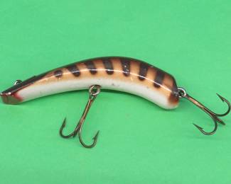 Lot 270. Vintage 4 1/2" wooden&nbsp;Lazy Ike Musky Ike with box and cover marked M-GBR.