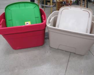 Lot 81. Five totes with matching lids.&nbsp; Four 18-gallon and one 20-gallon.