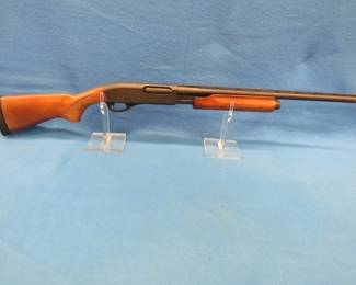 Lot 14. Remington 870 Express 20-gauge pump shotgun. SN B79817SU.