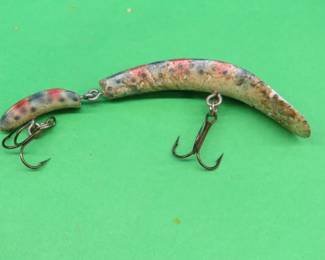 Lot 265. Vintage Hellin 4 3/4" jointed U20 bait